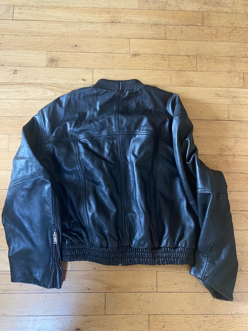 Zara faux leather jacket. Gorgeous!!! Never worn. Size xs/s. - Picture 3 of 4